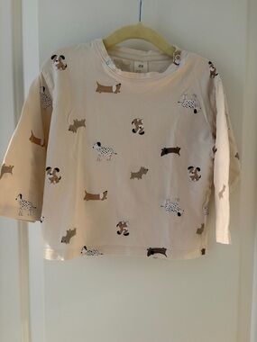 H&M Light Cream Puppy Pattern Long-Sleeve Tee